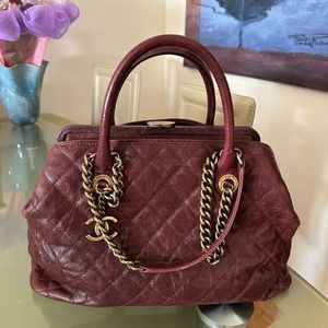 Chanel burgundy red glazed caviar frame shiva tote bag W aged gold hardw…